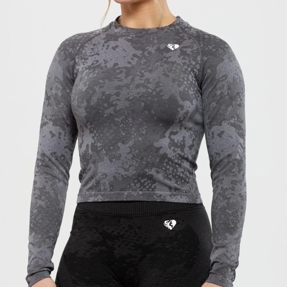 Evolution Seamless Long Sleeve Midi Top